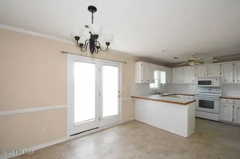 3818 Sterling Pointe Drive Winterville NC 28590