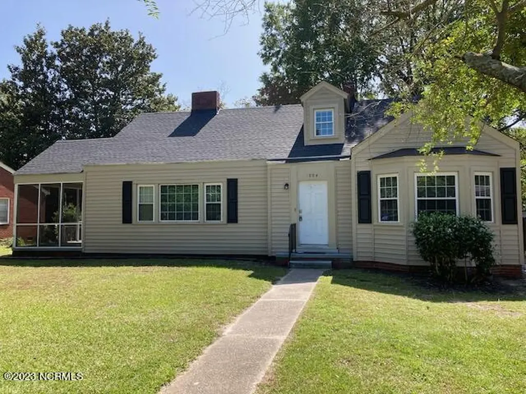 1904 E 6th Street Greenville NC 27858