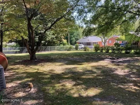 1904 E 6th Street Greenville NC 27858