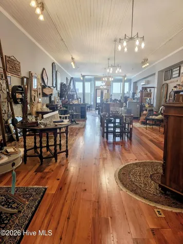 112 E Main Street Washington NC 27889
