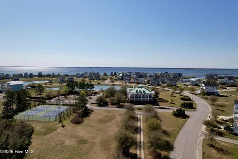 210 Colleton Square Newport NC 28570