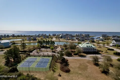210 Colleton Square Newport NC 28570