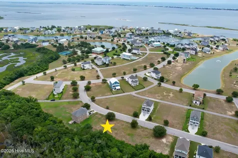210 Colleton Square Newport NC 28570