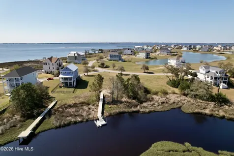 210 Colleton Square Newport NC 28570