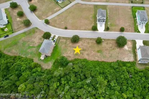 210 Colleton Square Newport NC 28570
