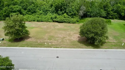 210 Colleton Square Newport NC 28570