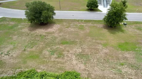 210 Colleton Square Newport NC 28570