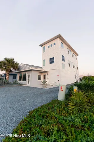 808 S Anderson Boulevard Topsail Beach NC 28445
