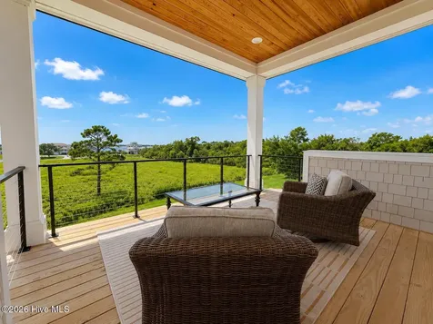 106 Seven Oaks Court Hampstead NC 28443