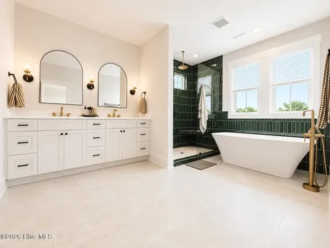 106 Seven Oaks Court Hampstead NC 28443