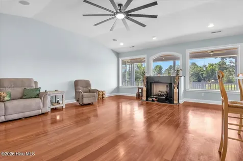 609 Sawgrass Road Hampstead NC 28443