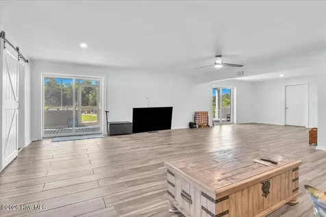 609 Sawgrass Road Hampstead NC 28443