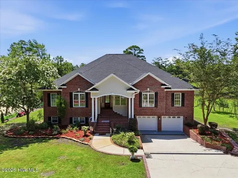 609 Sawgrass Road Hampstead NC 28443