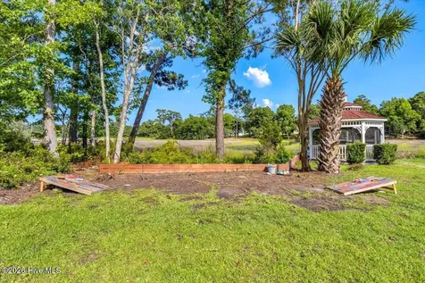 609 Sawgrass Road Hampstead NC 28443