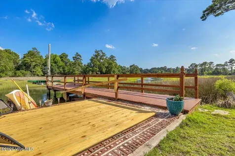 609 Sawgrass Road Hampstead NC 28443