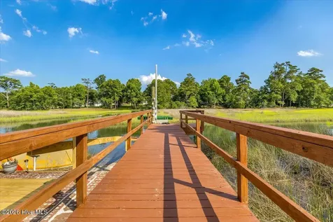 609 Sawgrass Road Hampstead NC 28443
