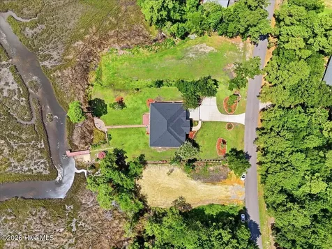 609 Sawgrass Road Hampstead NC 28443