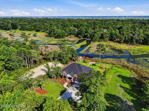 609 Sawgrass Road Hampstead NC 28443