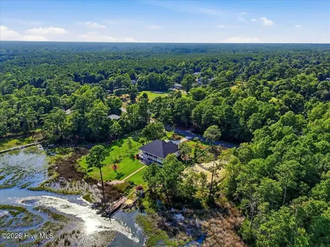 609 Sawgrass Road Hampstead NC 28443