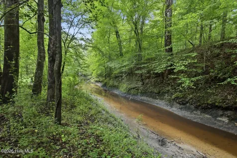 857 Mill River Road Jacksonville NC 28540