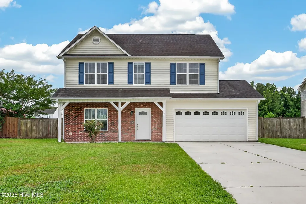 115 Dukes Lake Circle Richlands NC 28574