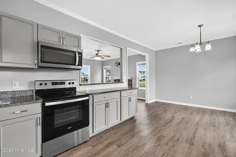 115 Dukes Lake Circle Richlands NC 28574