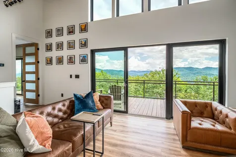 629 Peaks Drive Hayesville NC 28904