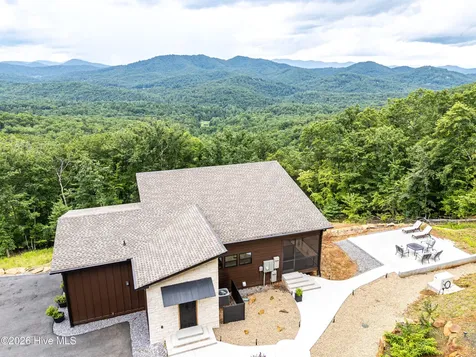 629 Peaks Drive Hayesville NC 28904
