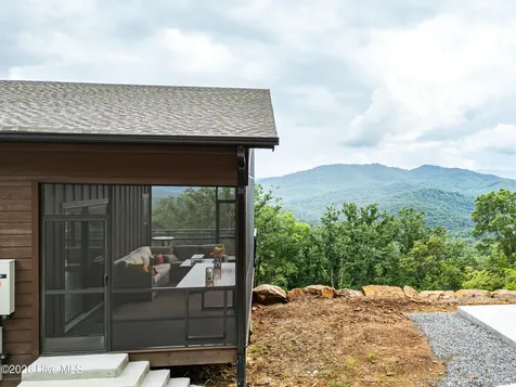 629 Peaks Drive Hayesville NC 28904