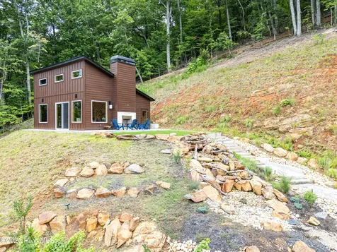 629 Peaks Drive Hayesville NC 28904