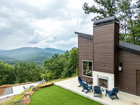 629 Peaks Drive Hayesville NC 28904