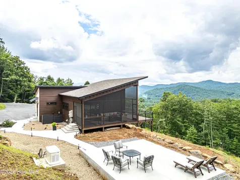 629 Peaks Drive Hayesville NC 28904