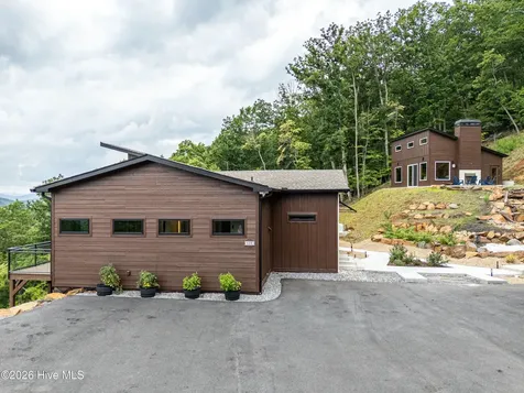 629 Peaks Drive Hayesville NC 28904