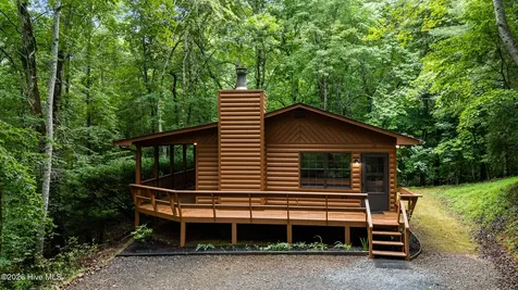 33 Hundred Acre Woods Drive Murphy NC 28906
