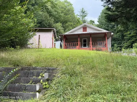 6686 Nc Highway 141 Marble NC 28905