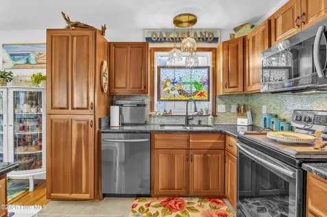 204 NE 60th Street Oak Island NC 28465