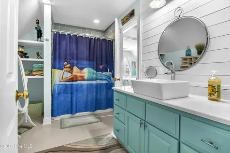 204 NE 60th Street Oak Island NC 28465