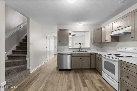 893 W Pueblo Drive Jacksonville NC 28546