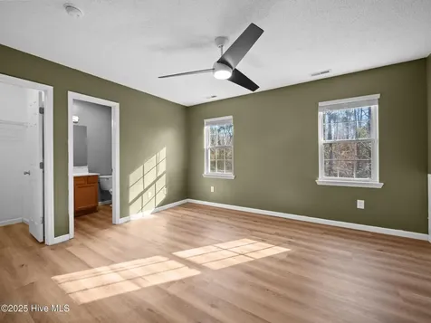 218 Winterberry Court Jacksonville NC 28540