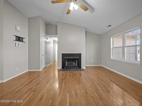 218 Winterberry Court Jacksonville NC 28540