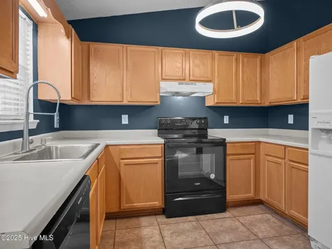 218 Winterberry Court Jacksonville NC 28540