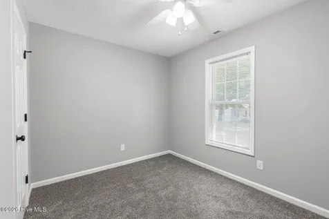 130 Sweetwater Drive Jacksonville NC 28540