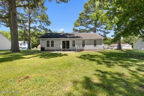 130 Sweetwater Drive Jacksonville NC 28540