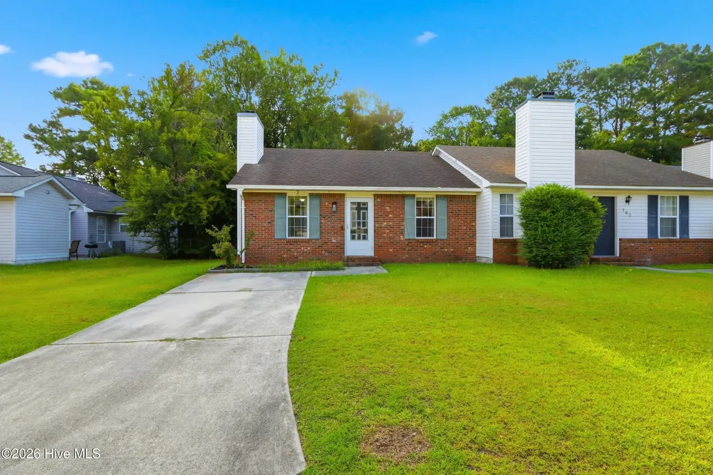 103 Glenside Court Midway Park NC 28544