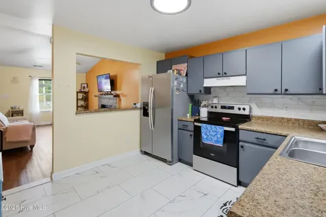 103 Glenside Court Midway Park NC 28544