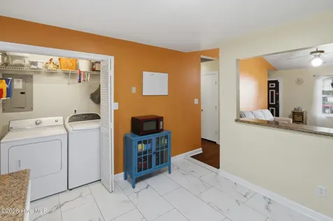 103 Glenside Court Midway Park NC 28544