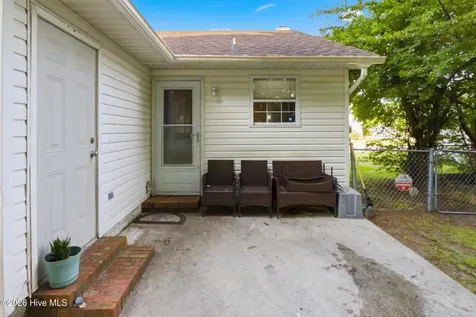 103 Glenside Court Midway Park NC 28544