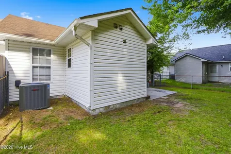 103 Glenside Court Midway Park NC 28544
