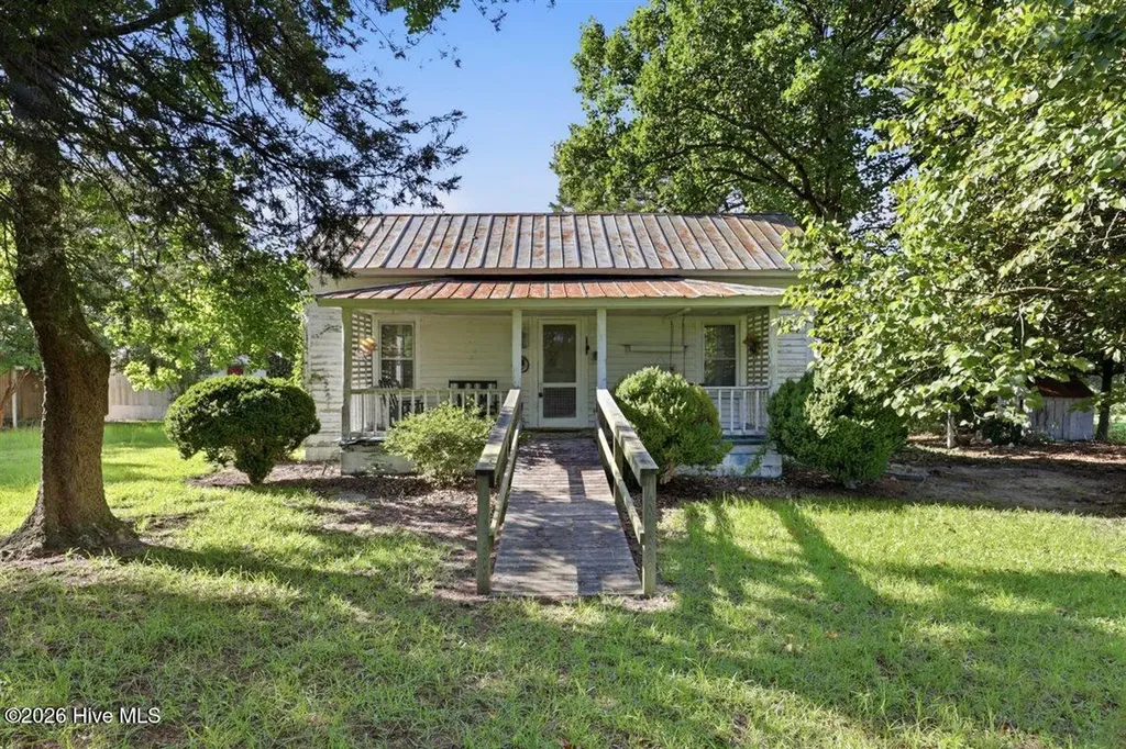 1314 Harper House Road Four Oaks NC 27524