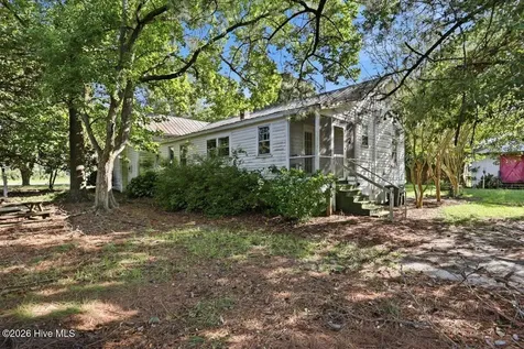 1314 Harper House Road Four Oaks NC 27524